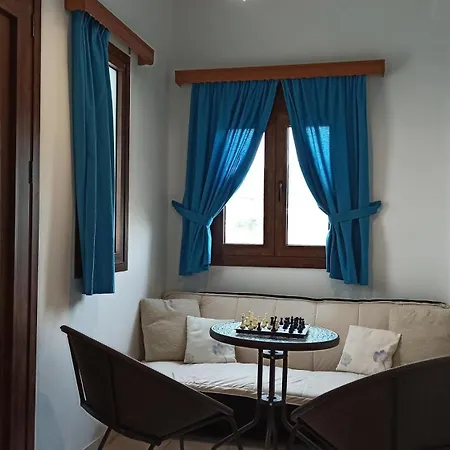 Voula's Garden * 利普西島